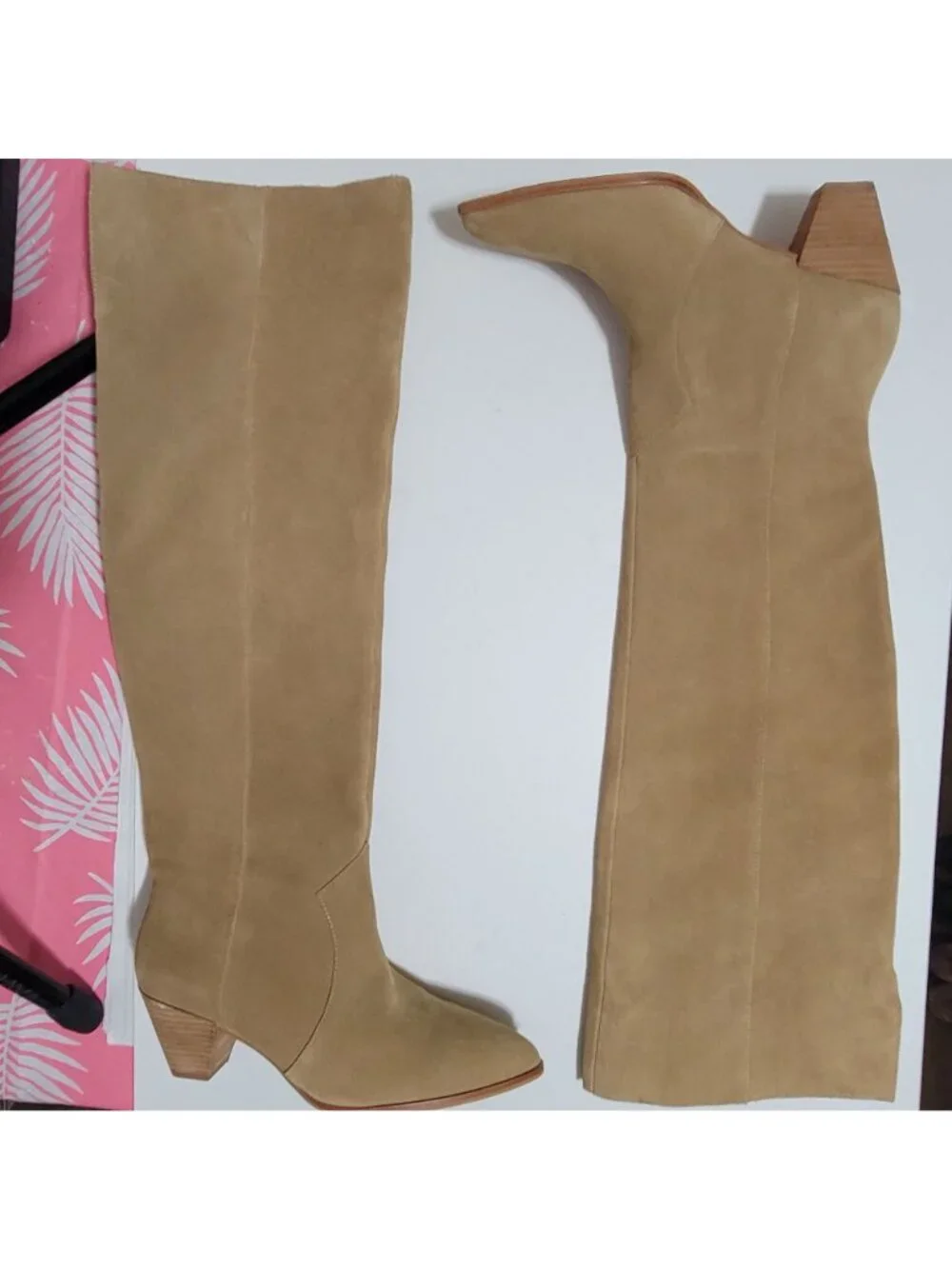 Vince Camuto strut your